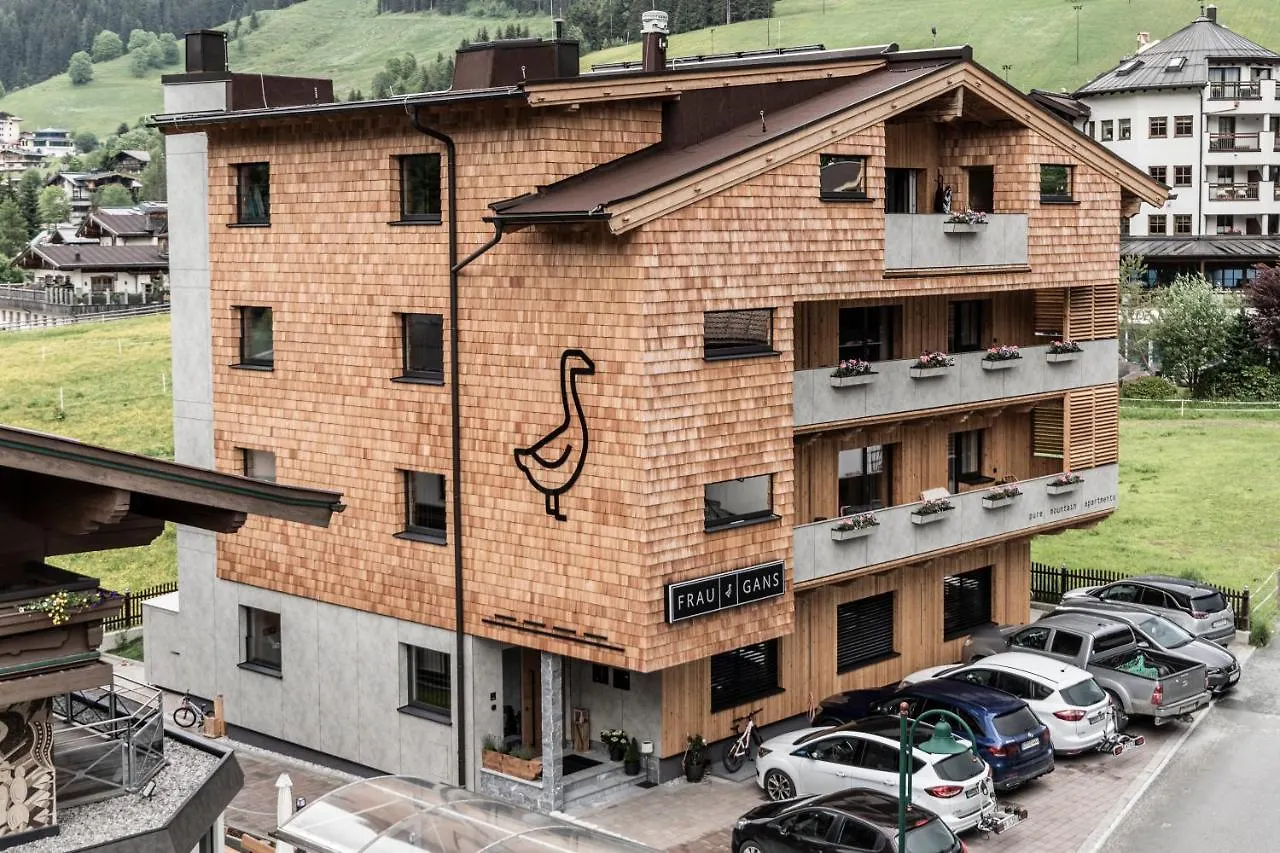 Frau Gans - Pure Mountain Apartments contacts