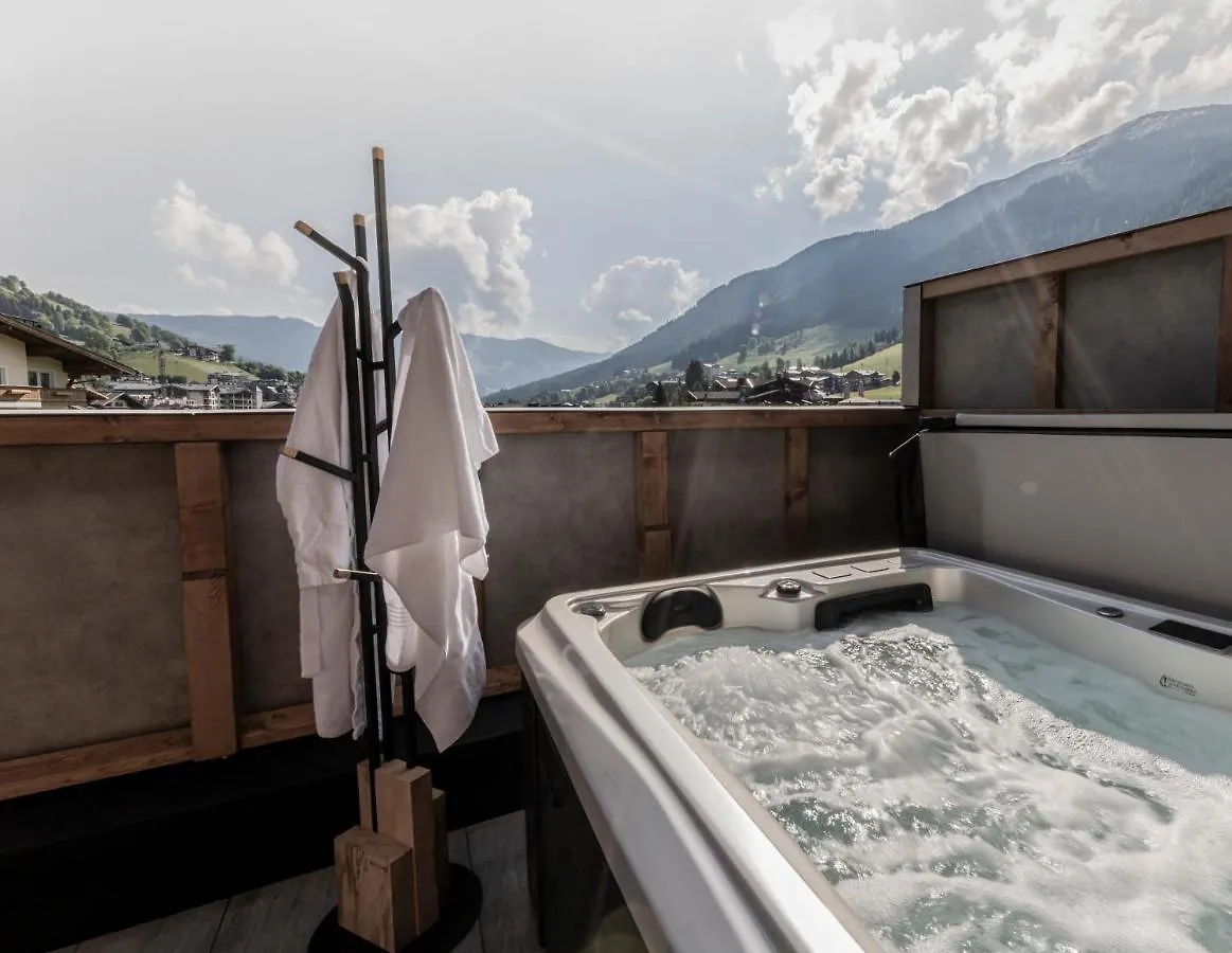 Frau Gans - Pure Mountain Apartments Saalbach-Hinterglemm