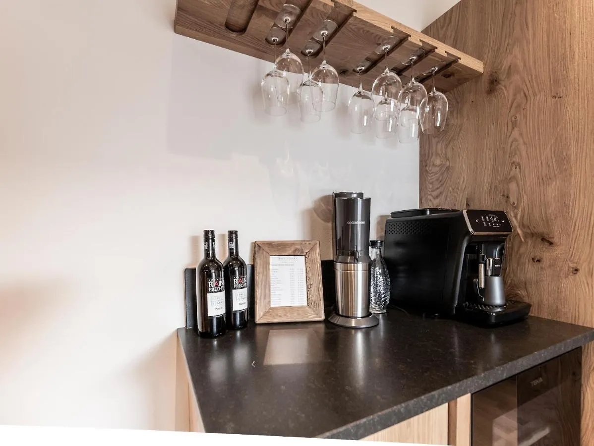 Frau Gans - Pure Mountain Apartments Saalbach-Hinterglemm Austria