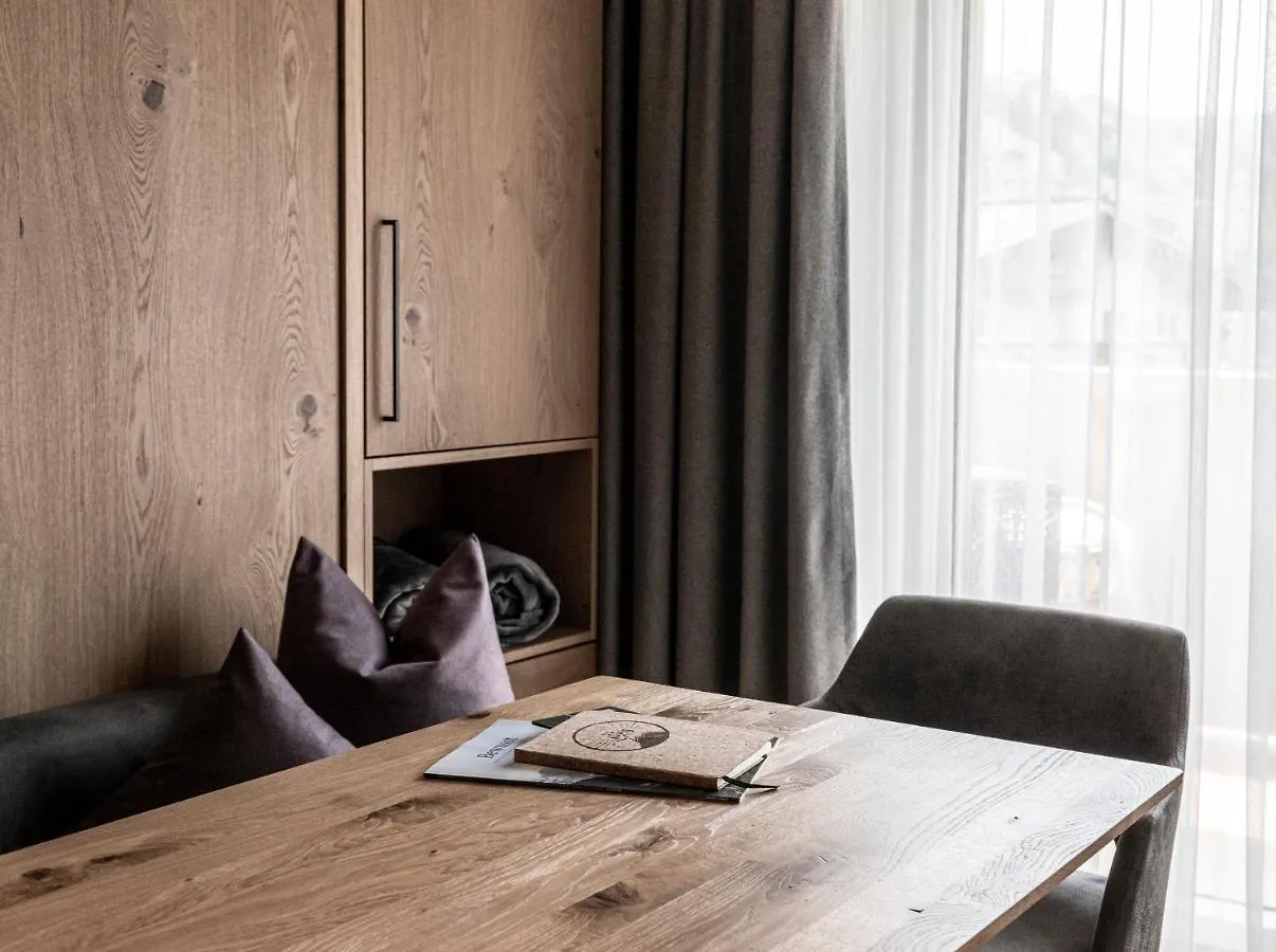 Frau Gans - Pure Mountain Apartments Saalbach-Hinterglemm
